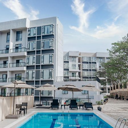 Elizabeth Golf Apartment By Link คิกาลี ภายนอก รูปภาพ