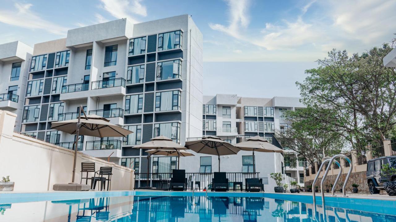 Elizabeth Golf Apartment By Link คิกาลี ภายนอก รูปภาพ