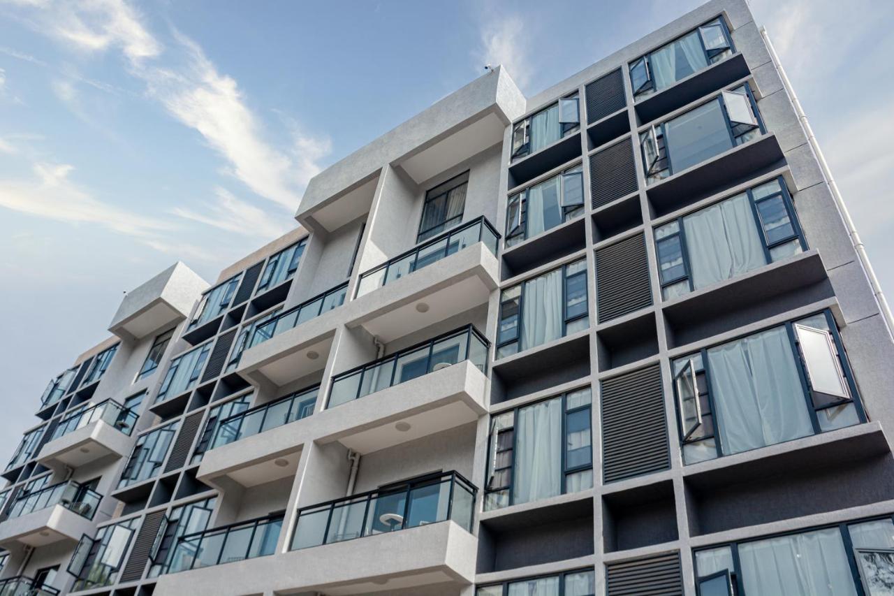 Elizabeth Golf Apartment By Link คิกาลี ภายนอก รูปภาพ