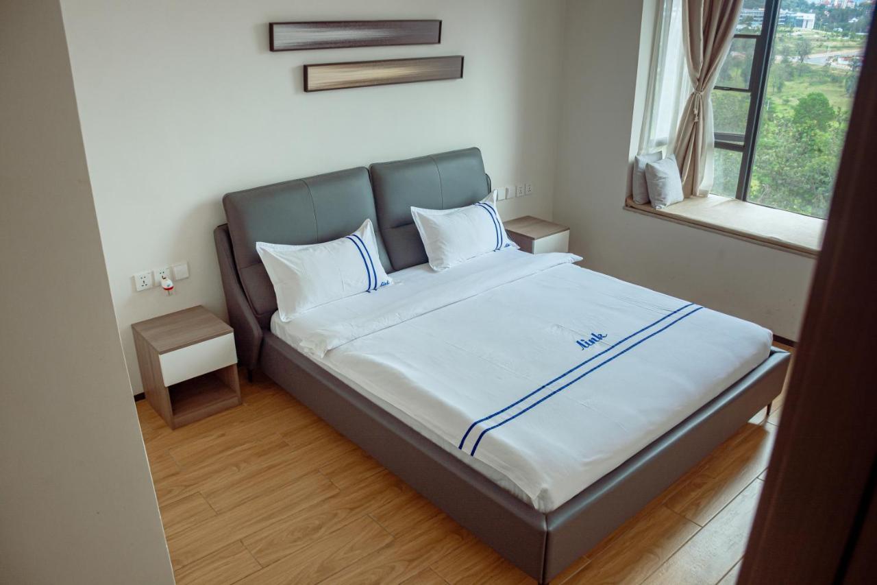 Elizabeth Golf Apartment By Link คิกาลี ภายนอก รูปภาพ