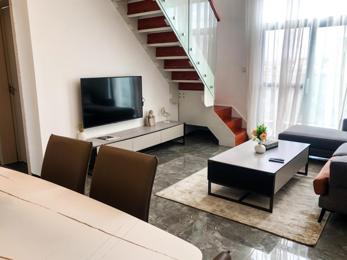 Elizabeth Golf Apartment By Link คิกาลี ภายนอก รูปภาพ