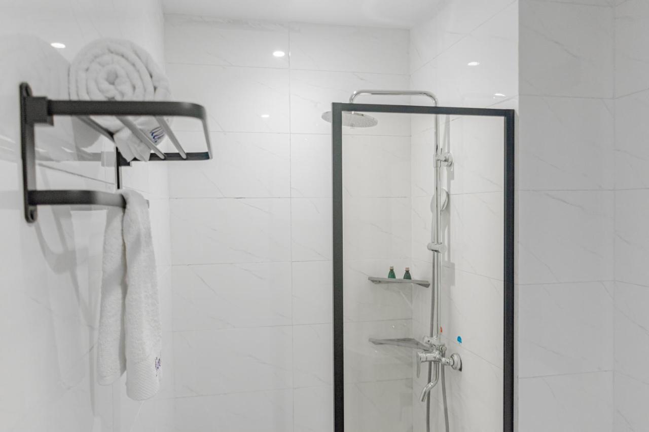 Elizabeth Golf Apartment By Link คิกาลี ภายนอก รูปภาพ
