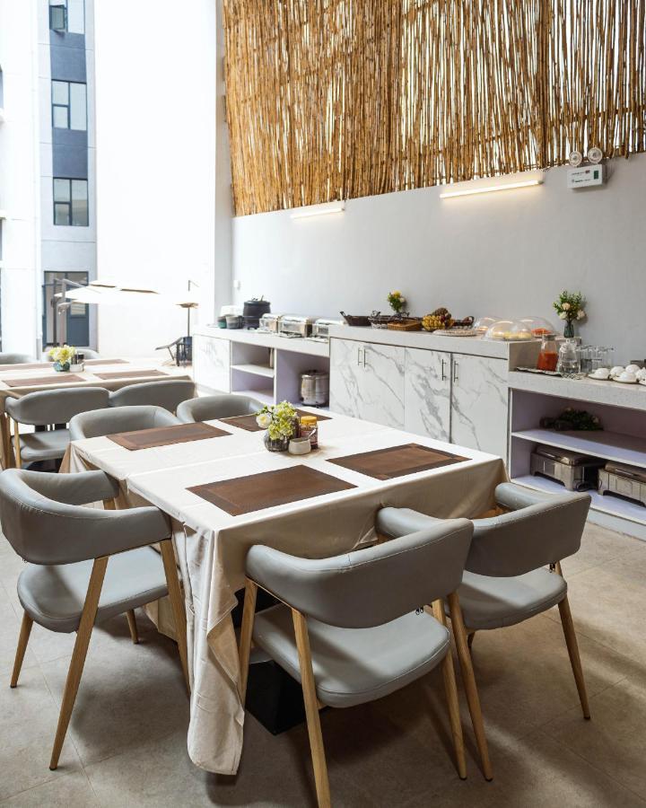 Elizabeth Golf Apartment By Link คิกาลี ภายนอก รูปภาพ
