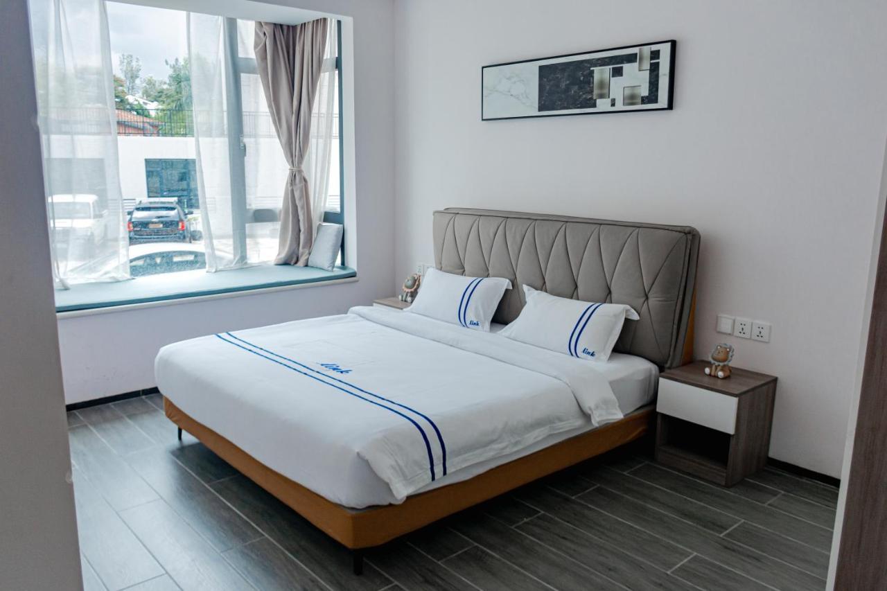 Elizabeth Golf Apartment By Link คิกาลี ภายนอก รูปภาพ